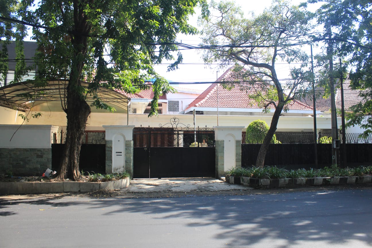 Disewakan Bangunan Komersil Lokasi Istimewa Strategis di Jalan Polisi Istimewa Surabaya Pusat - Image 1
