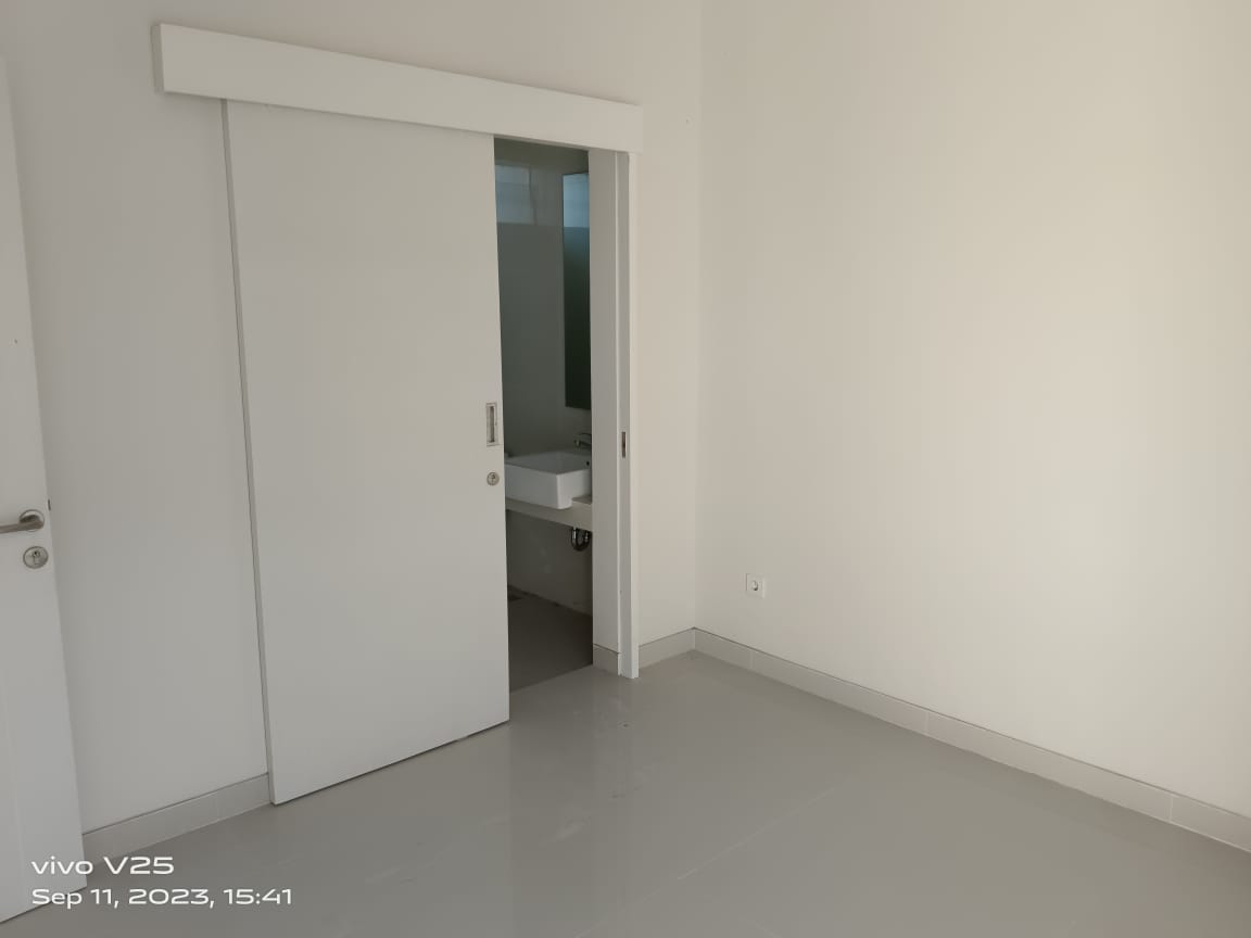 Dijual Rumah Murah Lokasi Strategis di Central Park Juanda Sedati Sidoarjo - Thumbnail 3