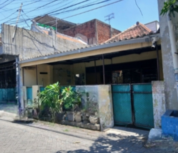 Dijual Rumah Strategis 7BR di Gubeng Surabaya Pusat - Image 1