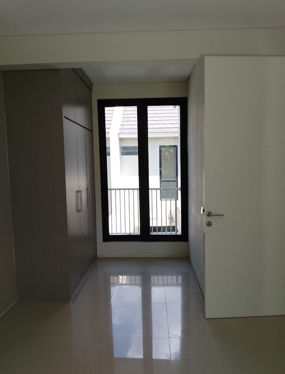 Dijual Rumah Siap Huni di Citraland Surabaya Barat - Thumbnail 5