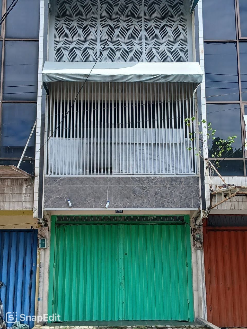 Disewakan Ruko 3,5 Lantai di Raya Kenjeran Surabaya Timur - Image 1
