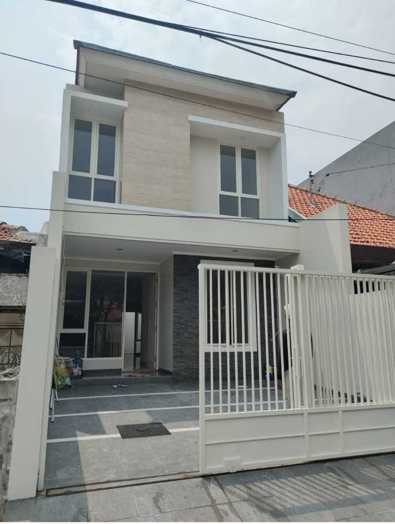 Dijual Rumah Baru 2 Lantai di Manyar Tirtoyoso Surabaya Timur - Image 1
