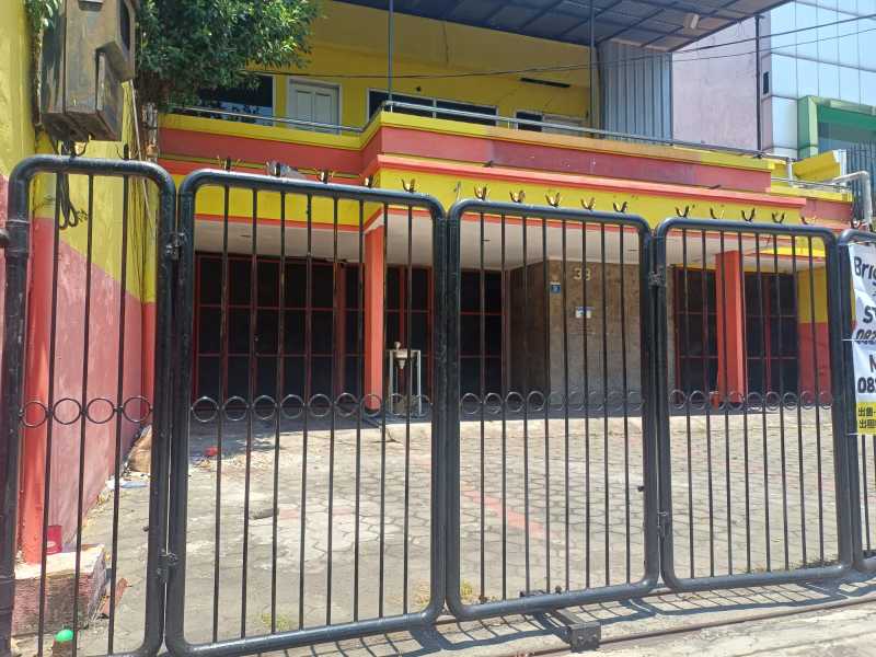 Disewakan Rumah Usaha Strategis Ngagel Jaya Surabaya Timur - Image 1