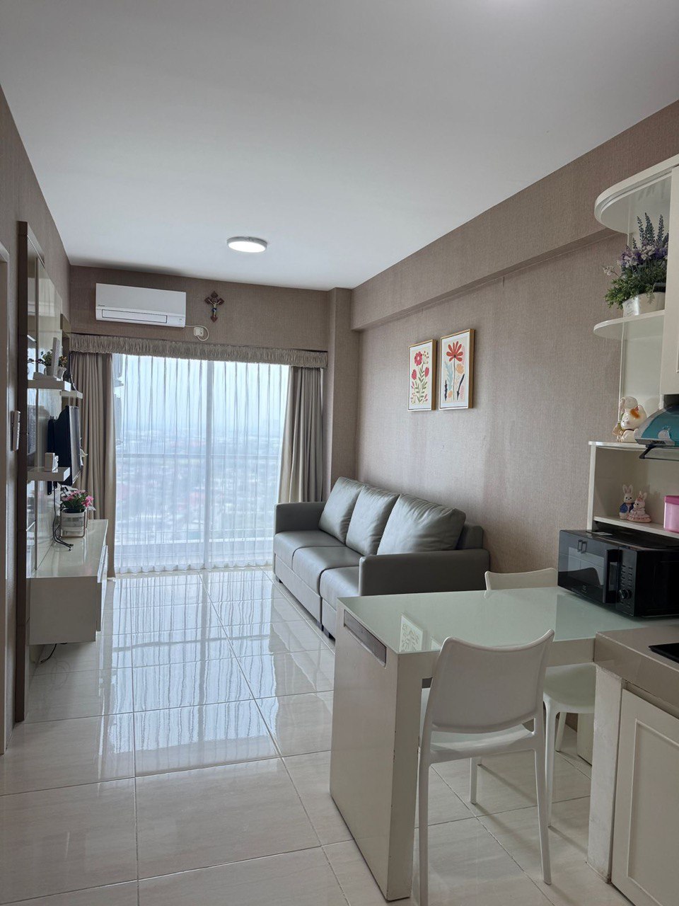 Dijual/Disewakan Apartement Full Furnish dan Lokasi Strategis di Puncak Bukit Golf Surabaya Barat - Thumbnail 6