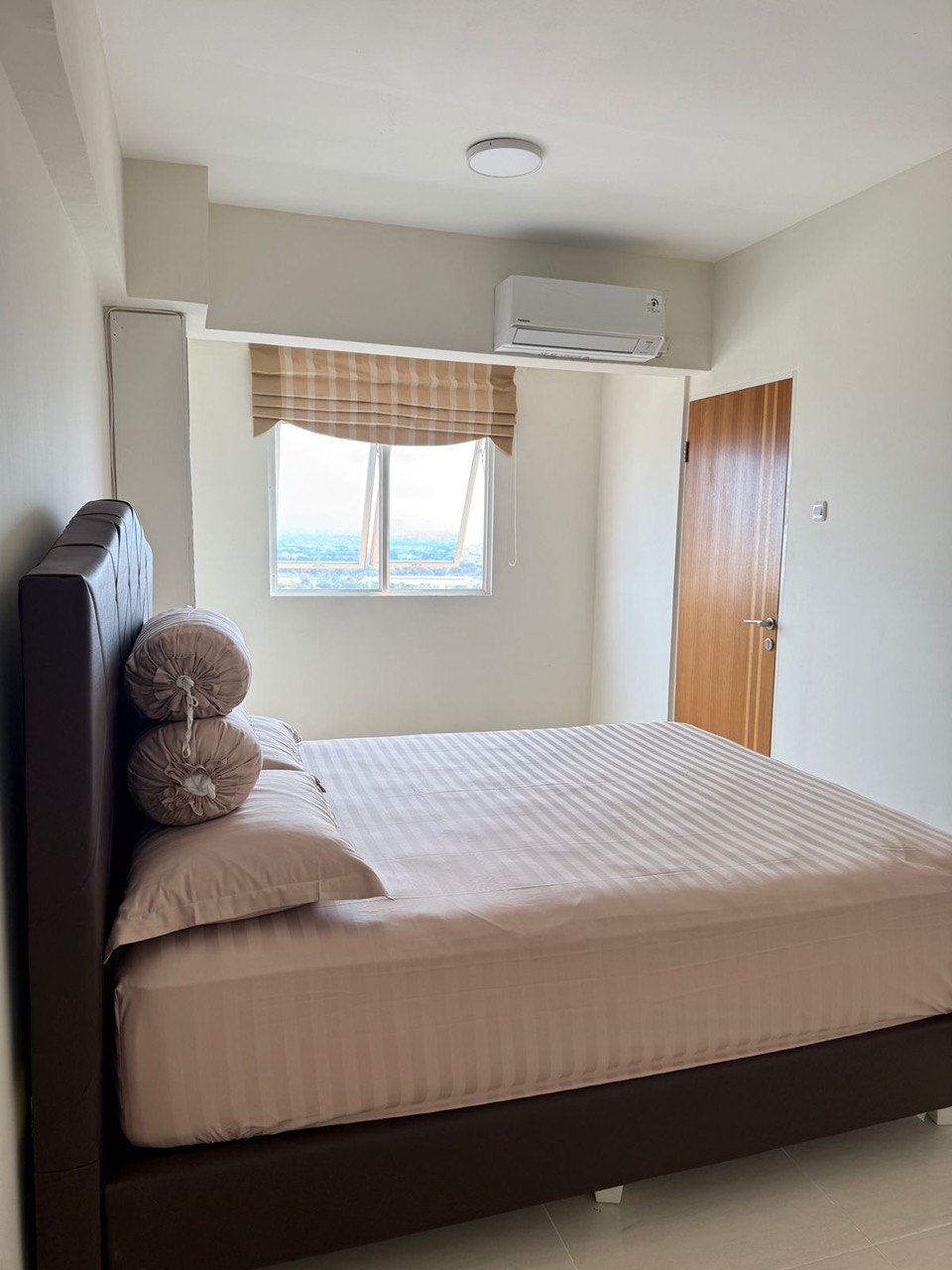 Dijual/Disewakan Apartement Full Furnish dan Lokasi Strategis di Puncak Bukit Golf Surabaya Barat - Thumbnail 7