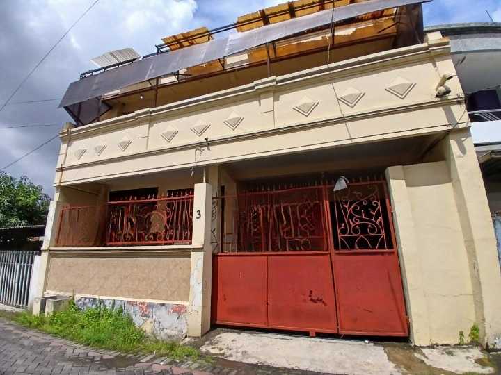 Dijual Rumah Usaha Lokasi Strategis di Jalan Taurus Surabaya Timur - Image 1