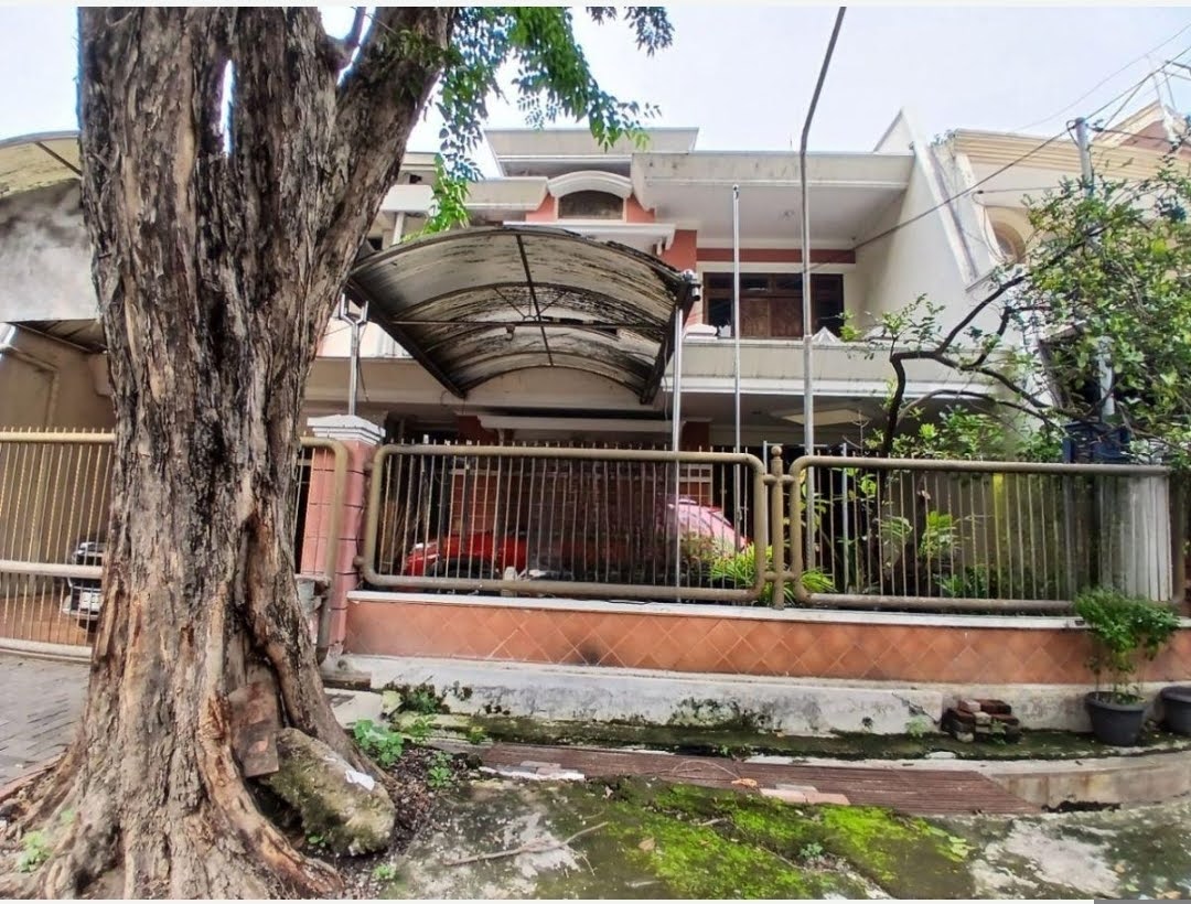 Dijual Rumah Kawasan Premium Nol Jalan di Residen Sudirman Surabaya Pusat - Image 1