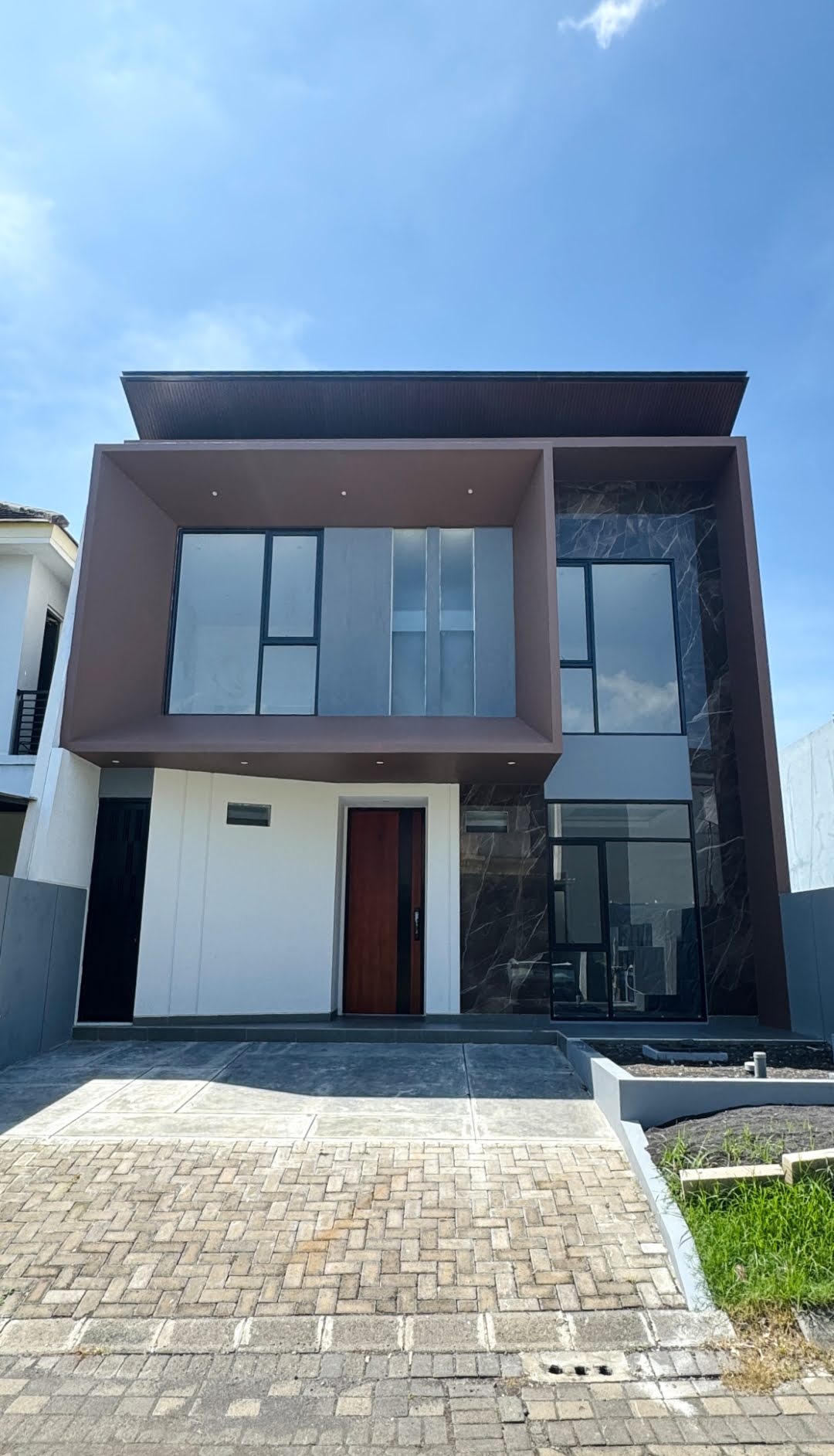 Dijual Rumah Baru di Woodland Citraland Surabaya Barat - Image 1