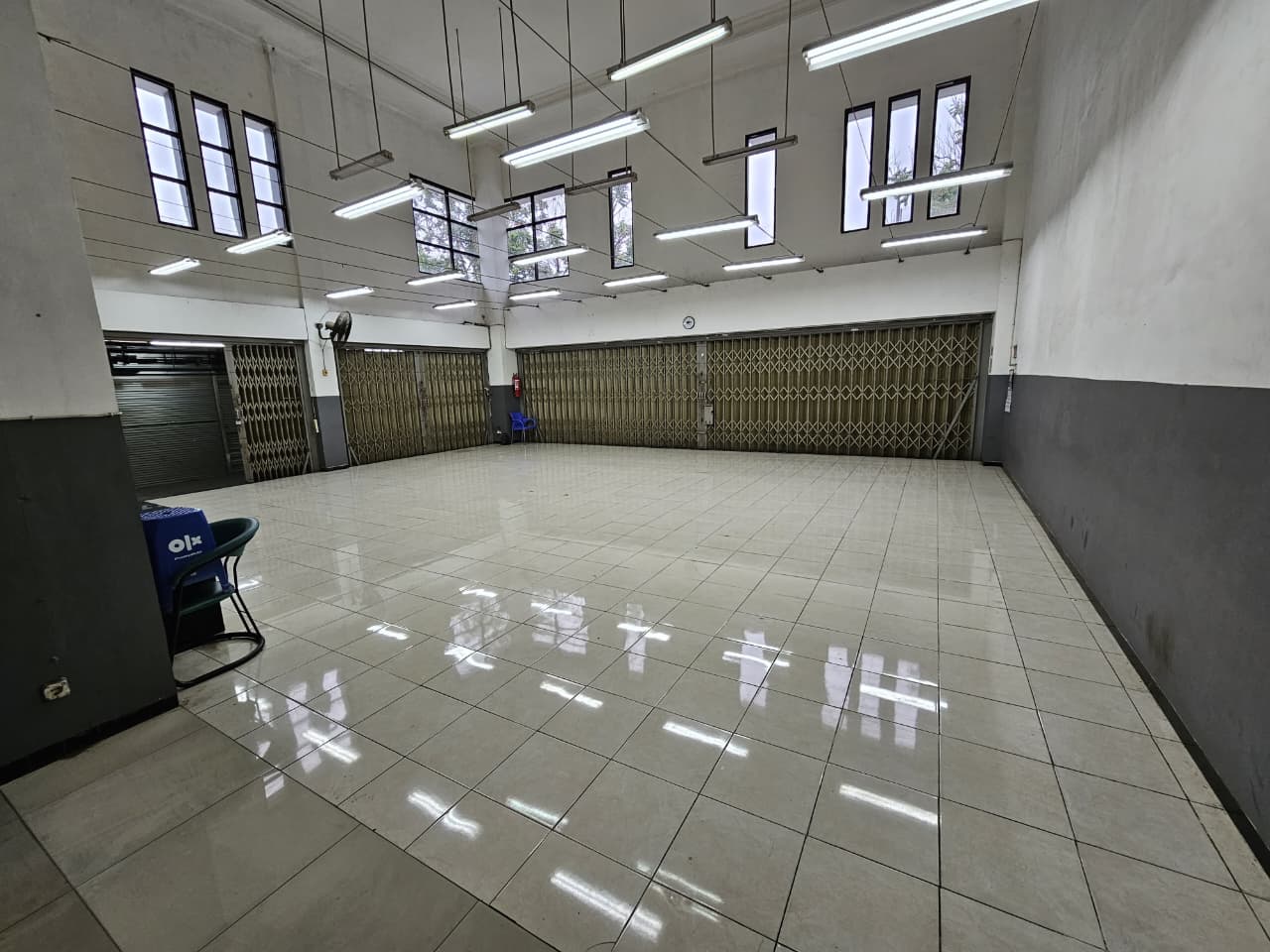Disewakan Rumah Usaha Dekat Ngagel Surabaya Timur - Image 1