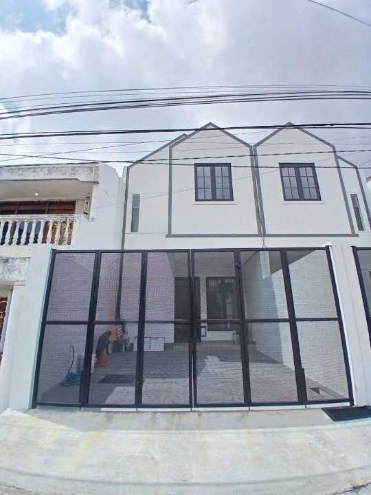 Dijual 2 Unit Rumah Baru di Jalan Virgo Surabaya Timur - Image 1