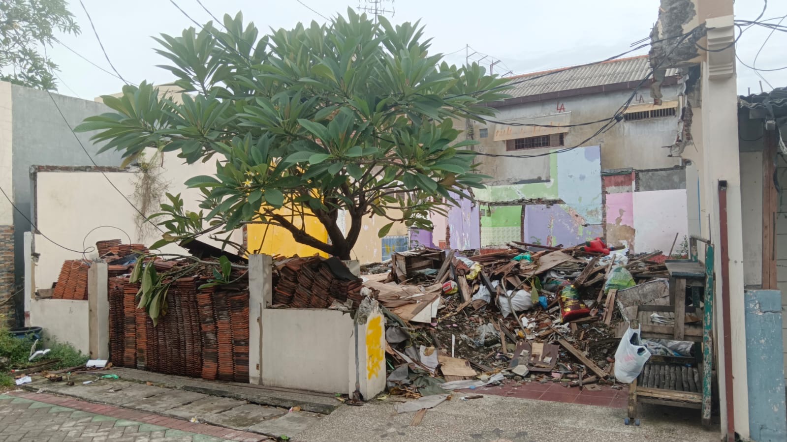 Dijual Tanah Strategis Harga Terjangkau di Jagir Sidosermo Surabaya - Image 1