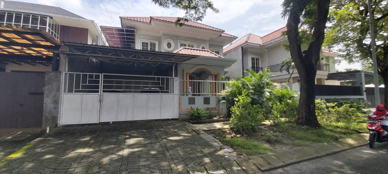 Dijual Rumah Classic Main Road Cluster Waterfront Citraland Butuh Laku Bulan ini di Citraland Surabaya Barat - Thumbnail 7
