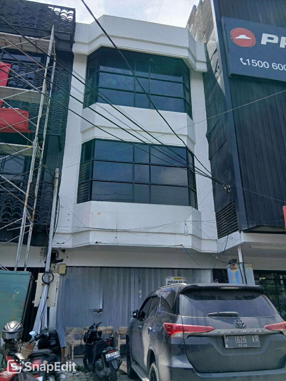 Disewakan Ruko Strategis Taman Pondok Indah Wiyung Surabaya Barat - Image 1