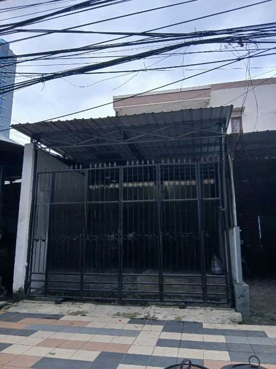 Disewakan Ruko Strategis 2 Lantai di Raya Tenggilis Surabaya Timur - Image 1