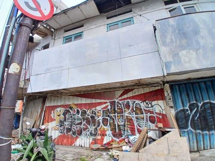 Dijual/disewakan Ruko Strategis di Baliwerti Surabaya Pusat - Image 1