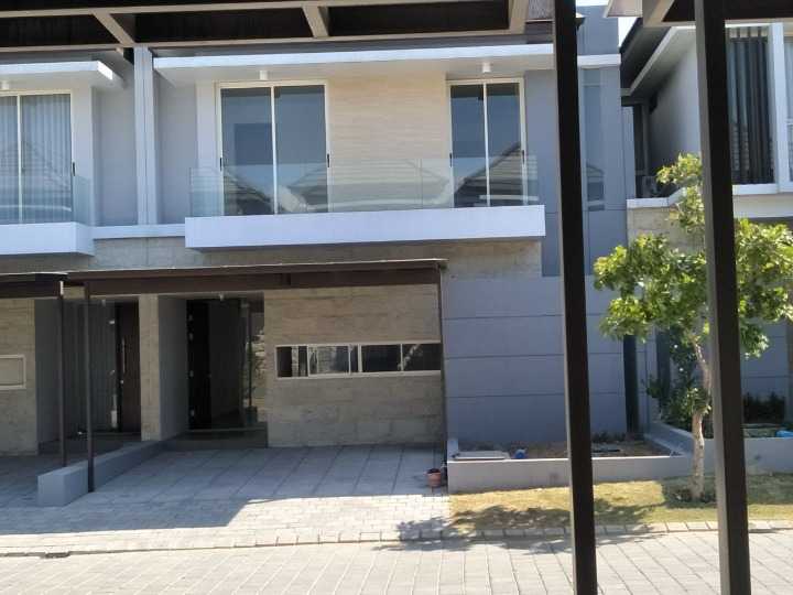 Disewakan Rumah 2 Lantai Siap Huni di Edenia Graha Natura Surabaya Barat - Image 1
