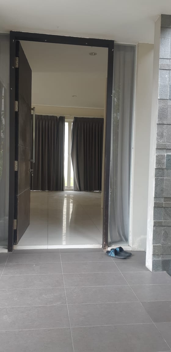 Disewakan Rumah Bagus di Pelican Hill Citraland Utara Surabaya Barat - Thumbnail 5