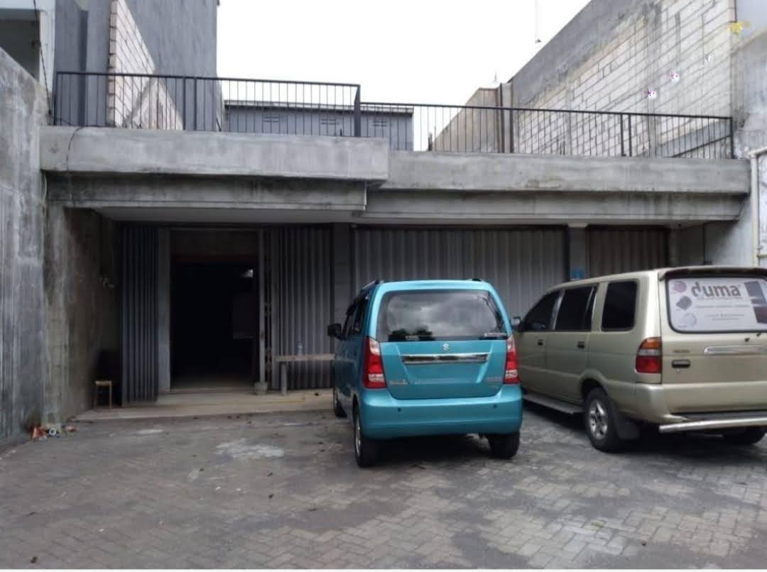 Disewakan Rumah Tempat Usaha Lokasi Strategis di Raya Jemursari Surabaya Selatan - Image 1