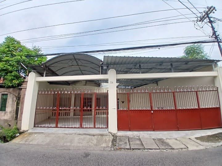 Disewakan rumah Strategis siap huni di Jalan Pakis, Surabaya Barat - Image 1