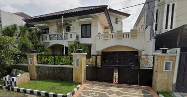 Jual Rumah Mewah 2 Lantai Margorejo Indah Surabaya Selatan - Image 1