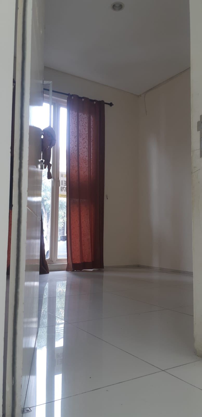 Disewakan Rumah Bagus di Pelican Hill Citraland Utara Surabaya Barat - Image 1