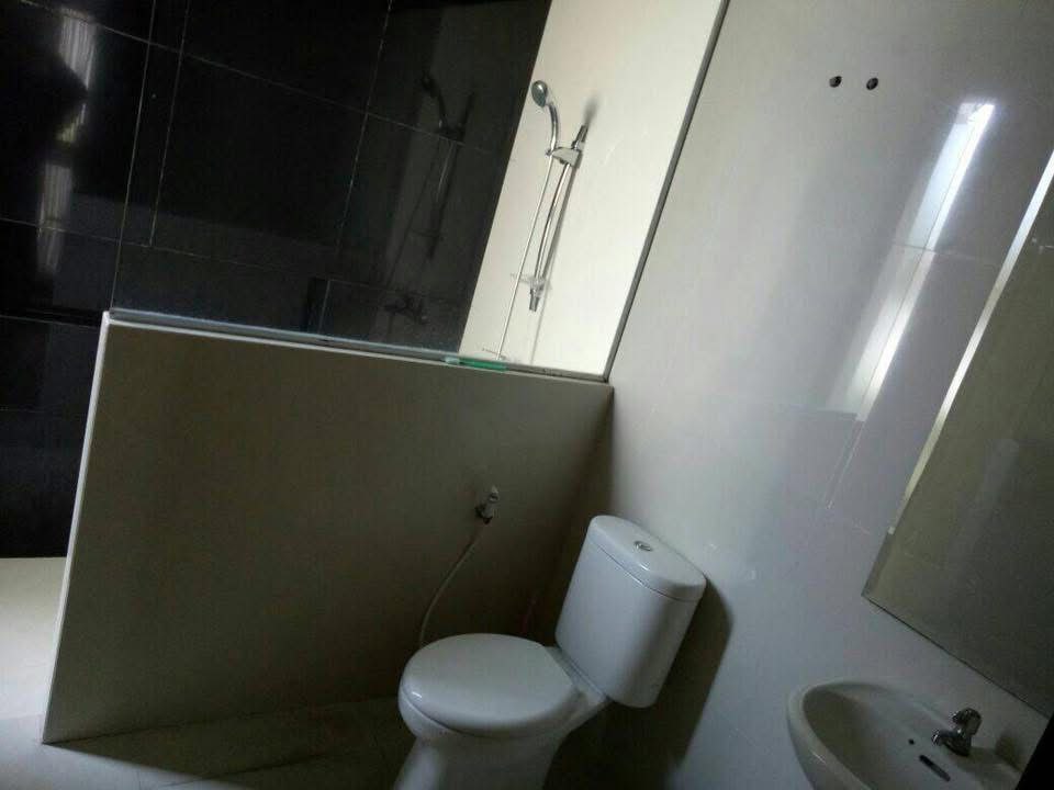 Dijual Rumah Luas Siap Huni di Graha Kencana Selatan Malang - Thumbnail 2