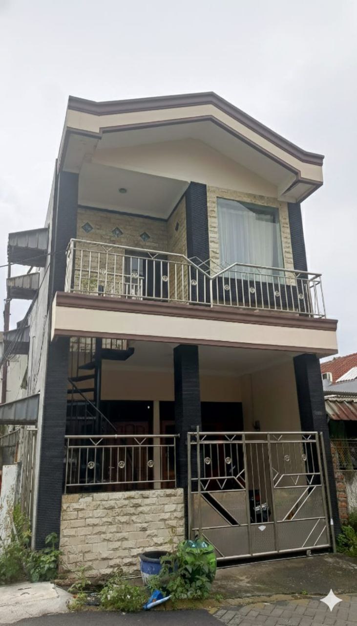 Dijual Rumah 2 Lantai Strategis di Petemon Sidomulyo Surabaya Barat - Image 1