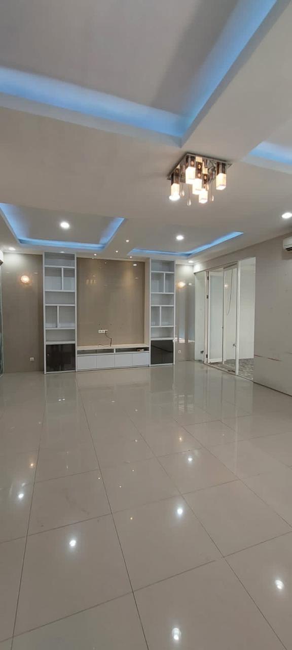 Dijual/Disewakan Rumah Mewah di Citraland Grand Eastwood Surabaya Barat - Image 1