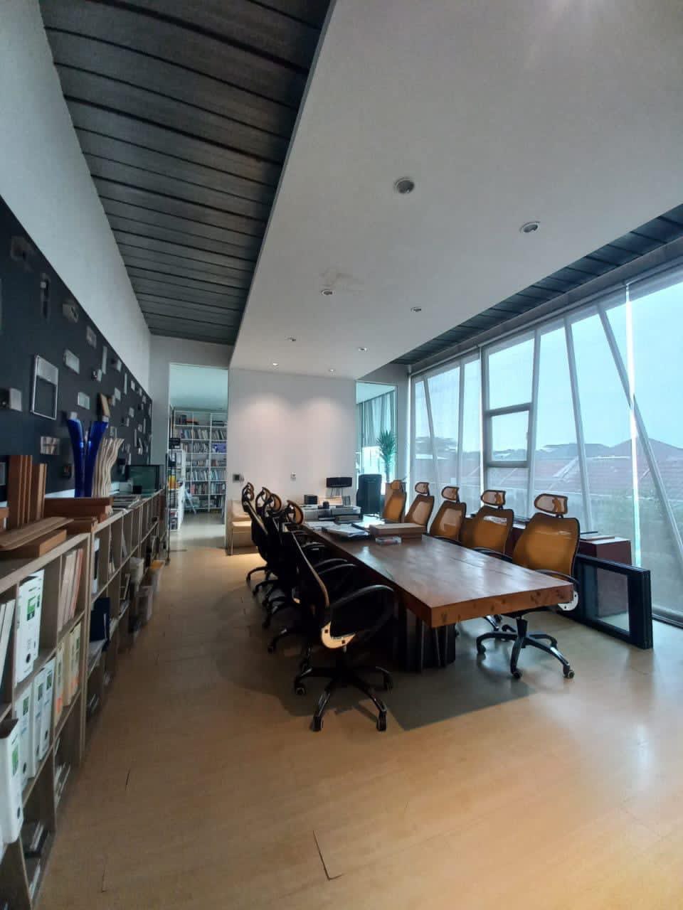 Diual Rumah Usaha Mewah Villa Taman Telaga Lokasi Komersiil Premium Citraland Surabaya Barat - Thumbnail 3