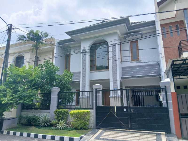 Dijual Rumah Mewah Siap Huni Full Furnish Babatan Pratama Wiyung Surabaya Barat - Image 1