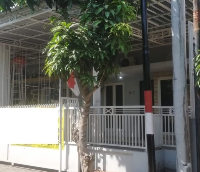 Dijual Rumah Strategis Siap Huni Lokasi Green Semanggi Mangrove Surabaya Timur - Image 1