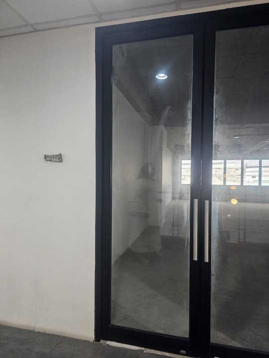 Disewakan Kantor Luas Strategis di Spazio Tower Surabaya Barat - Image 1