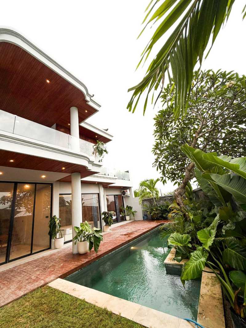 Disewakan Villa dan Ruko Mewah Strategis di Cepaka Tabanan Bali - Image 1
