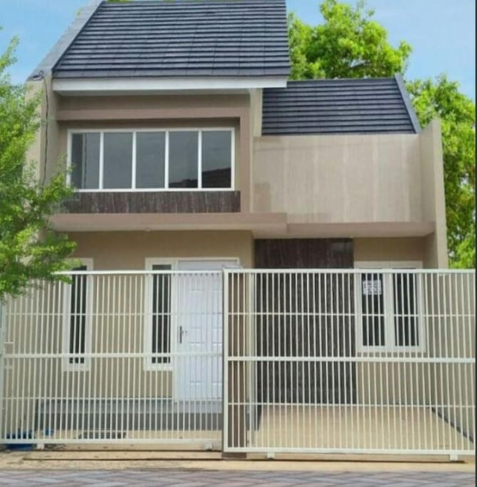 Dijual Rumah Murah Strategis Siap Huni Lokasi Surabaya Timur - Image 1