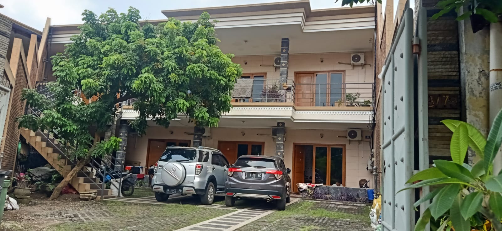 Dijual Rumah Kos Eksekutif Lokasi Strategis Surabaya Barat - Image 1