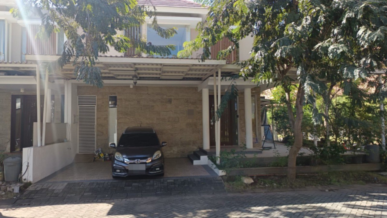 Dijual Lelang Rumah Strategis Posisi Hook Citraland Telaga International Surabaya Barat - Image 1