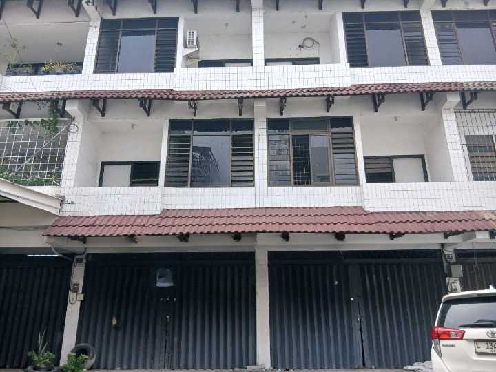 Dijual Ruko Strategis Kapas Kampung Surabaya Timur - Image 1