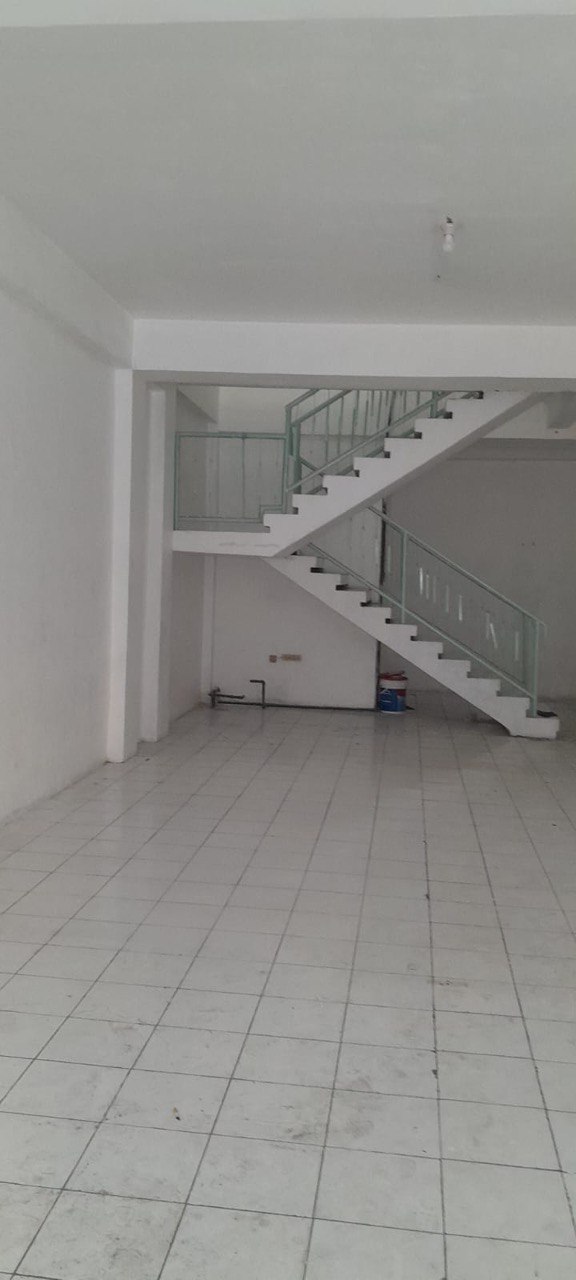 Dijual/Disewakan Ruko Tiga Lantai di Wilayah Gembong Surabaya Timur - Thumbnail 5
