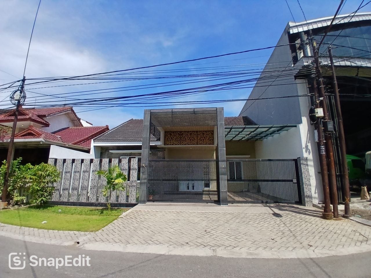Dijual Rumah Bagus Modern di Jemursari Surabaya Selatan - Thumbnail 3
