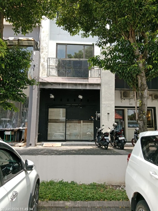Disewakan Ruko 2 Lantai Komersial Strategis di Kawasan GWalk Surabaya Barat - Image 1