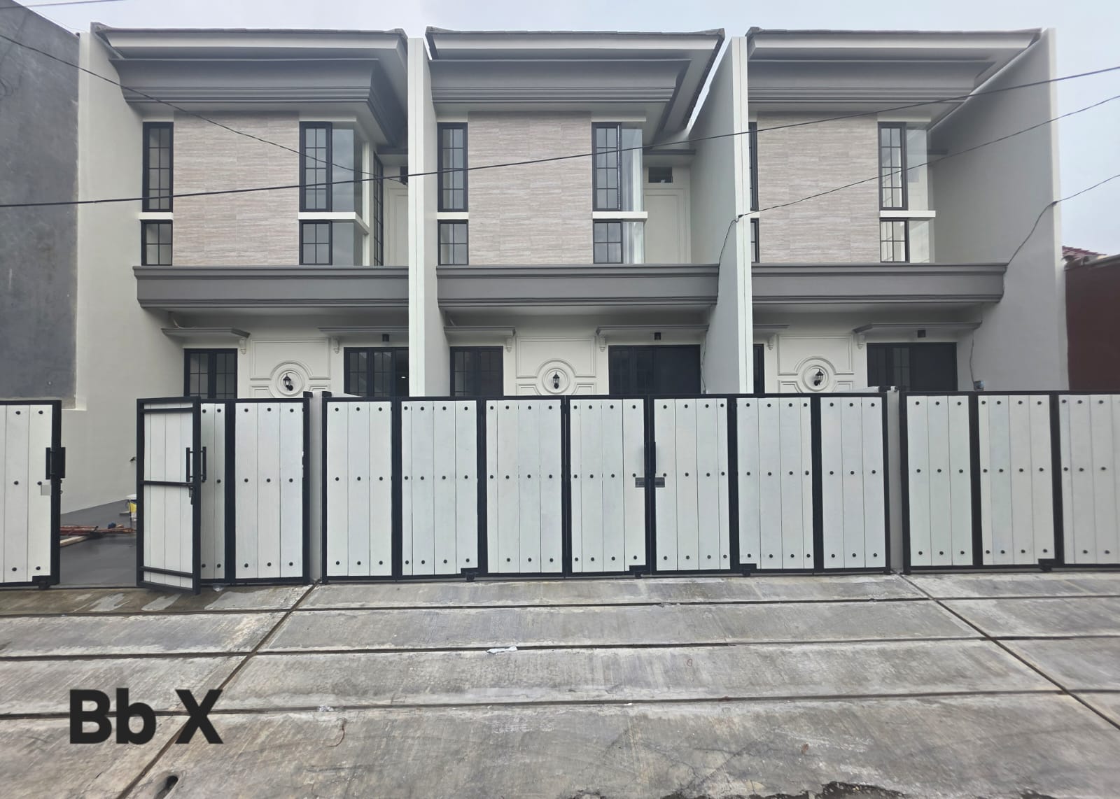 Dijual Rumah Baru Strategis di Wilayah Baruk Barat Surabaya - Image 1