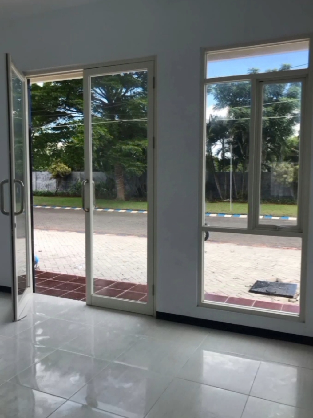 Dijual Rumah Usaha Modern di Permata Green Menganti Regency Gresik - Thumbnail 3
