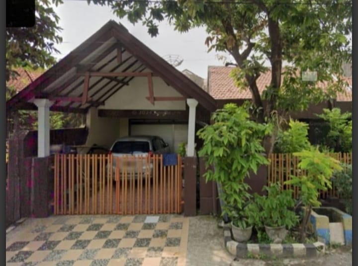Dijual Rumah Strategis Lokasi Surabaya Timur - Image 1