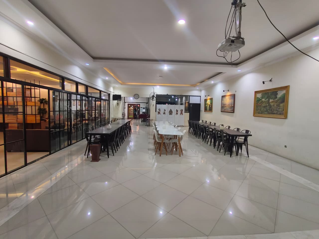 Disewakan Rumah Usaha Komersial Raya Jemursari Lokasi Strategis Surabaya Selatan - Thumbnail 3