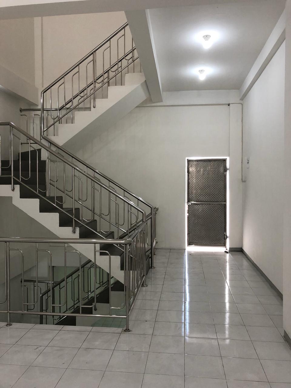Dijual /disewakan Ruko Komersiil 4 Lantai Jalan Bongkaran Lokasi Strategis Surabaya Utara - Thumbnail 7