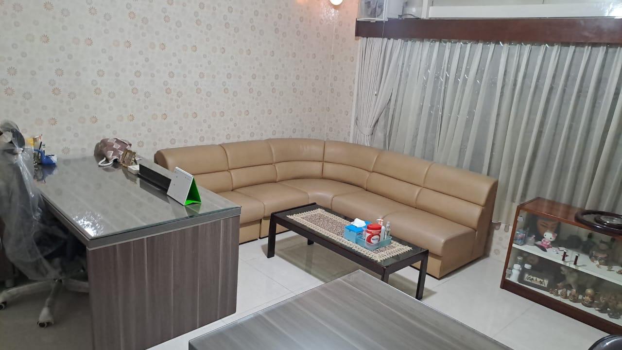 Dijual Rumah Kantor Siap Huni Luas di Jalan Tulungagung Surabaya Utara - Thumbnail 4
