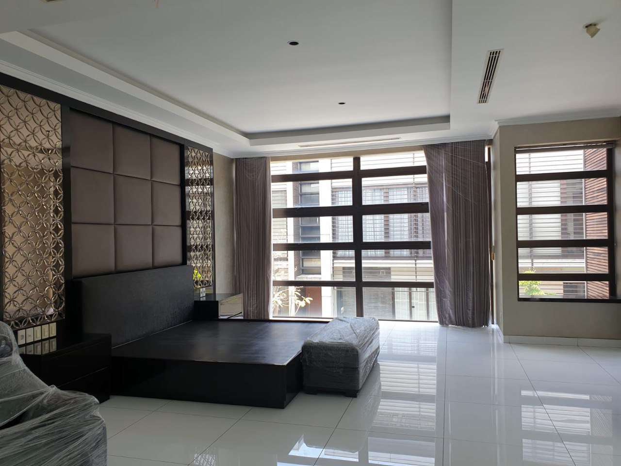 Dijual Rumah Mewah Siap Huni di Platinum Graha Family Surabaya Barat - Thumbnail 3