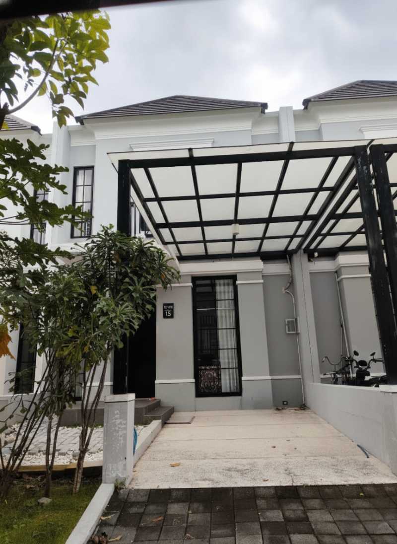 Disewakan Rumah 2 Lantai Hadap Utara di Oakwood Citraland Surabaya Barat - Image 1