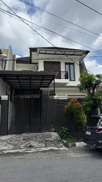 Dijual Rumah Strategis Siap Huni Lokasi Strategis di Surabaya Timur - Image 1