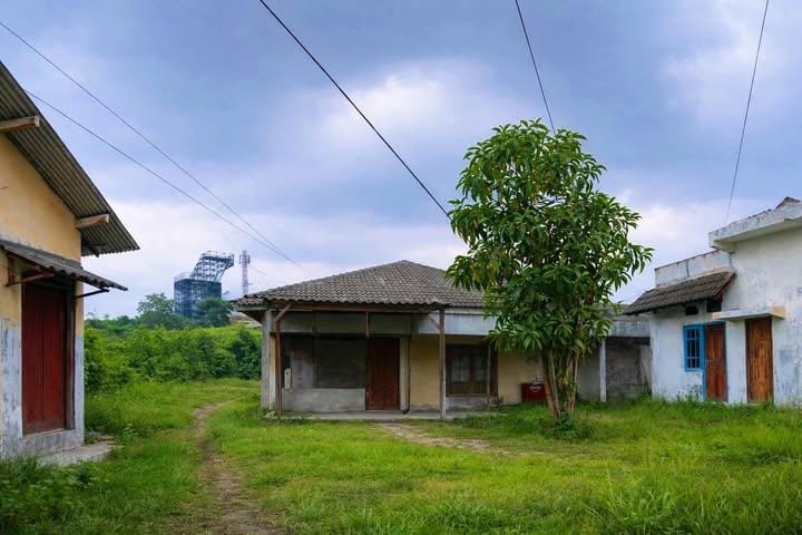 Dijual Tanah Luas di Jalan Kaliwaru Lokasi Strategis Surabaya Timur - Image 1